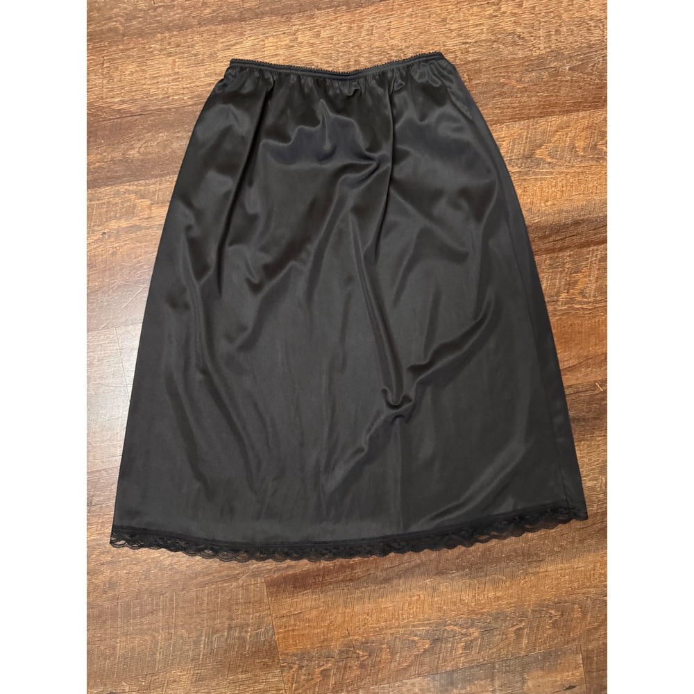 Vintage 1987 Warner's Black Half Slip Medium Antron III Nylon Lace Made USA